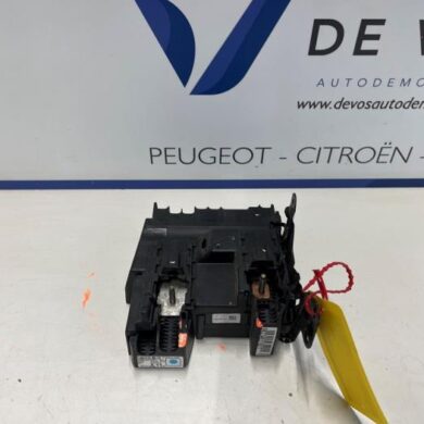 Citroen C5 Aircross 1.6 Hybrid 225 16V Fuse box 2021 9822465180