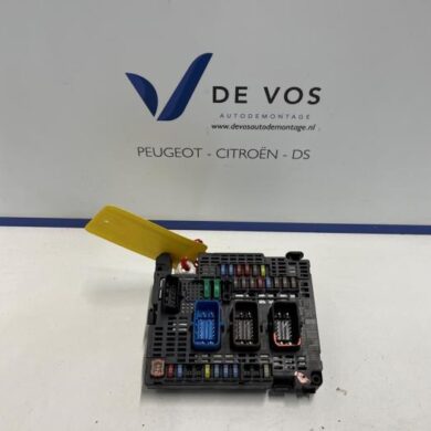 Peugeot 508 1.6 BlueHDI 120 Fuse box 2017 9810296480