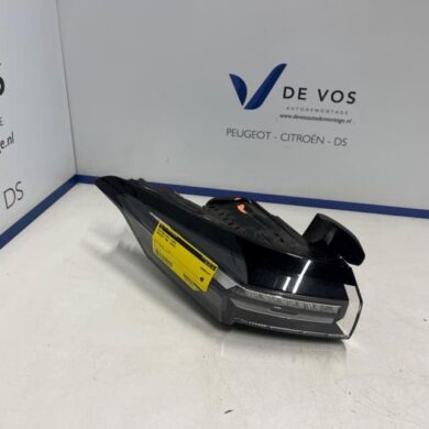 Peugeot 408 1.2 Hybrid 136 Taillight, left 2022 9835299480