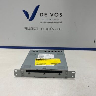 Peugeot 308 1.6 BlueHDi 120 CD player 2015 1610916280-1629118180-9805593680