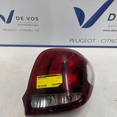 Peugeot 108 1.0 12V Achterlicht rechts 2014 B001031180-B000864480