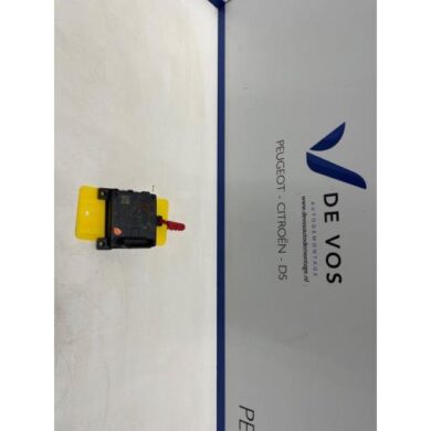 Peugeot 308 1.2 PureTech Hybrid 136 Sensor (other) 2022 9844452180-1682785680