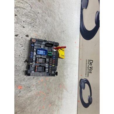 Peugeot 308  Zekeringkast 2016 9810295780-9810296080