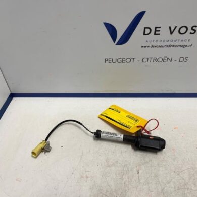 Peugeot RCZ 1.6 16V THP Bonnet Hinge 2014 1608313980
