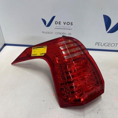 Peugeot 5008 1.6 HDiF 16V Achterlicht links 2012 6350KH