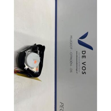 Peugeot 308 1.6 BlueHDi 120 Rear seatbelt, left 2015 96777230XX