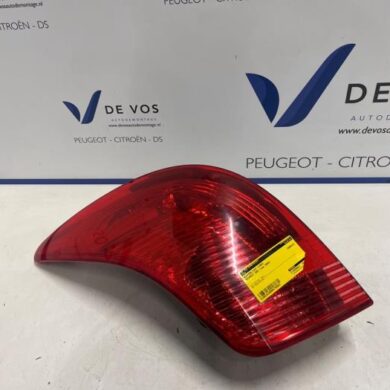 Peugeot 308 1.6 VTI 16V Taillight, left 2008 6350FG