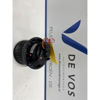 Peugeot 108 1.0 12V Kachel Ventilatiemotor 2014 B000493380