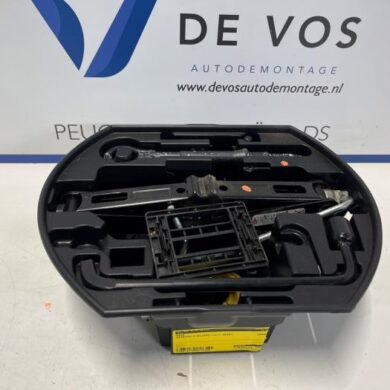 Citroen C-Elysee 1.6 HDi 92 Jack 2015 672594