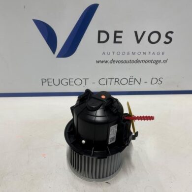 Peugeot 208 1.2 Vti 12V PureTech 100 Kachel Ventilatiemotor 2021 9833380480