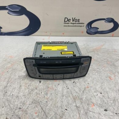 Peugeot 107 1.0 12V Radio/CD Speler (diversen) 2009 6564K6