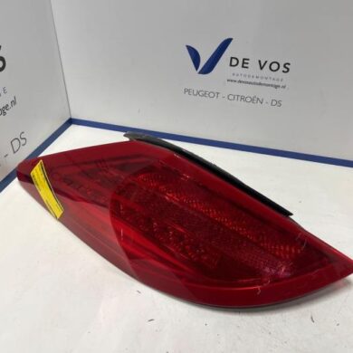 Peugeot 308 1.6 16V THP 155 Taillight, left 2014 6350GG