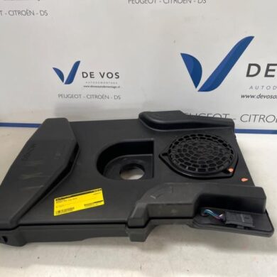 Peugeot 308 1.2 12V e-THP PureTech 130 Subwoofer 2019 9800032680
