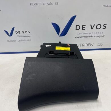 Peugeot Partner  Glovebox 2022 98253897ZD