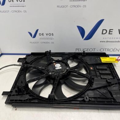 Opel Vivaro 2.0 Diesel 145 Cooling fan housing 2024 9834296080