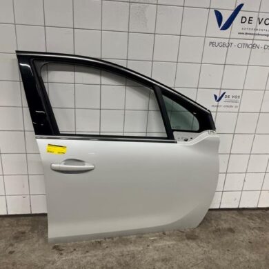Peugeot 208 1.6 Blue HDi 100 Portier 4Deurs rechts-voor 2015 9807820680