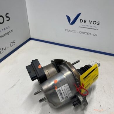 Peugeot 308 1.6 16V HYbrid 225 Brake servo 5G06 2022 1647882480-1647897180