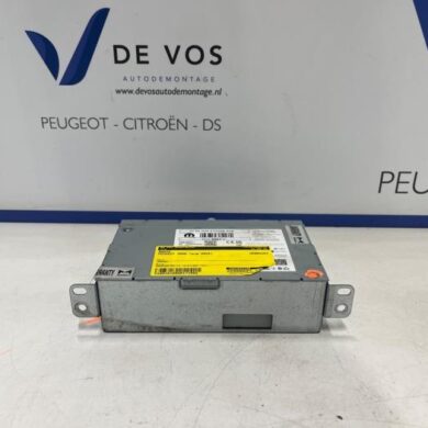 Peugeot 3008 1.2 12V Hybrid 136 Radio 2024 1697043180-9860206780