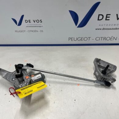 DS Automobiles DS4 1.2 12V Hybrid 136 Front wiper motor 2024 1687896280