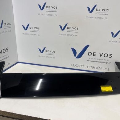 Peugeot 3008 1.2 12V Hybrid 136 Spoiler 2024 168804761T