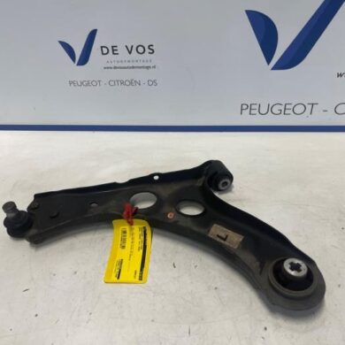 Opel Corsa 1.2 Turbo 12V 100 Draagarm links-voor 2020 9831626480-9857903080