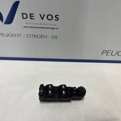 Opel Grandland X 1.2 Turbo 12V Multi-functional window switch 2020 98319739ZD