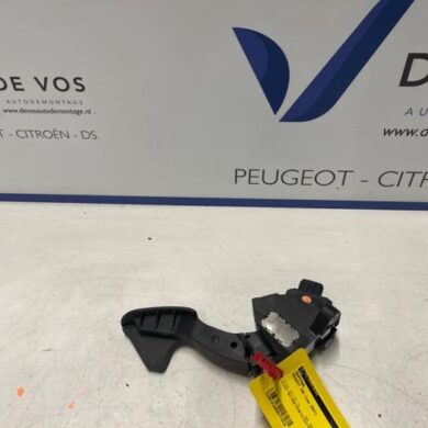 Peugeot 108 1.0 12V VVT-i Gaspedaal 2021 B000915780