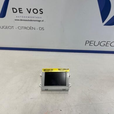 Peugeot 2008 1.2 12V e-THP PureTech 130 Display Interieur HNY-HN02 2016 1616897880-1638944680-9814039580