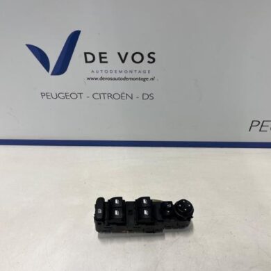 Opel Corsa 1.2 Turbo 12V 100 Multi-functional window switch 2020 96783350ZD