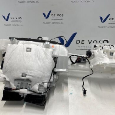 Peugeot Expert  Heizgehäuse 2025 1609707580