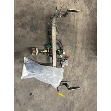 Peugeot 2008 1.2 12V e-THP PureTech 130 Towbar 2016 1610626280-1607076580