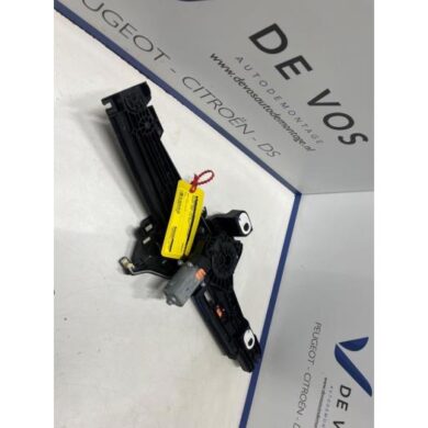 Peugeot 3008 1.2 12V Hybrid 136 Rear door window mechanism 4-door, left 2024 9839958580