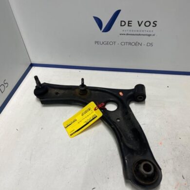 Peugeot 108 1.0 12V VVT-i Draagarm links-voor 2021 B000770280-1614191480