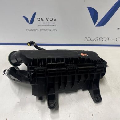 Peugeot 3008 1.2 12V Hybrid 136 Air box HN09 2024 9845151280