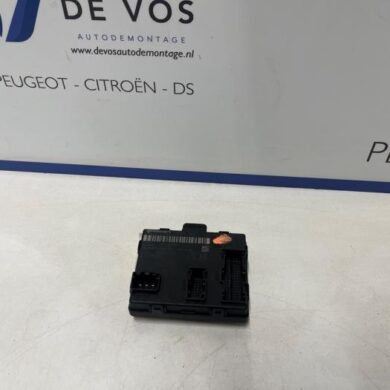 Peugeot 3008 1.2 12V Hybrid 136 Module (diversen) 2024 9857119380-1698481880