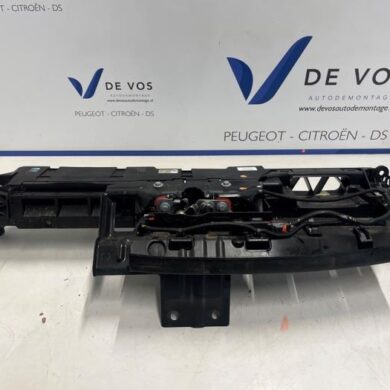 Peugeot 308  Slotplaat voor 2022 1681376680