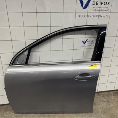 Peugeot 308 1.2 12V e-THP PureTech 130 Door 4-door, front left 2019 1610102080