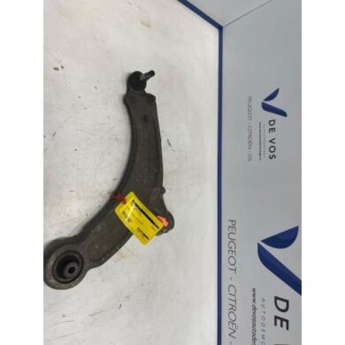 Peugeot 308 1.6 16V GTi 270 Front wishbone, left 2015 9814012580