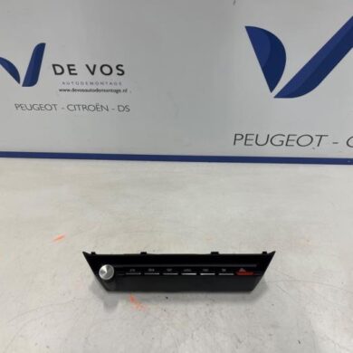 Peugeot 308  Heater control panel 2022 98350200ZD