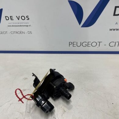 Peugeot 3008 1.2 12V Hybrid 136 Extra waterpomp 2024 9832060580