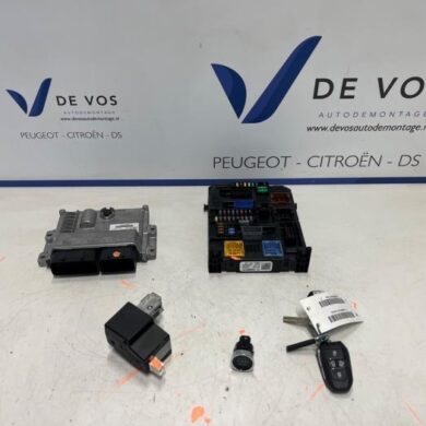 Peugeot Expert  Steuergerät Motormanagement AH01 2025 1679602980-9857411280