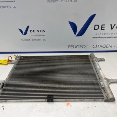 Peugeot 308 1.6 16V HYbrid 225 Air conditioning radiator 5G06 2022 9818195180