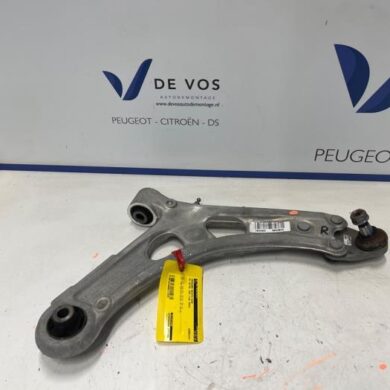 DS Automobiles DS4 1.2 12V Hybrid 136 Draagarm rechts-voor 2024 9815014380