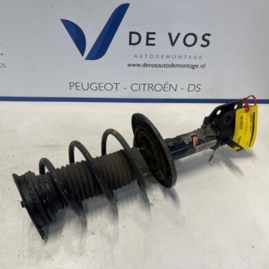 Peugeot 208 1.2 Vti 12V PureTech 100 Stoßdämpferstrebe rechts vorne 2021 9831168980