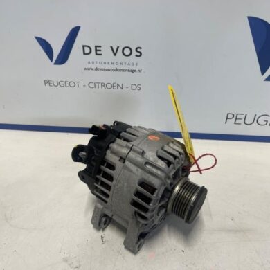 Opel Corsa 1.2 Turbo 12V 100 Dynamo HNE-HN05 2023 9835689480-1675460180
