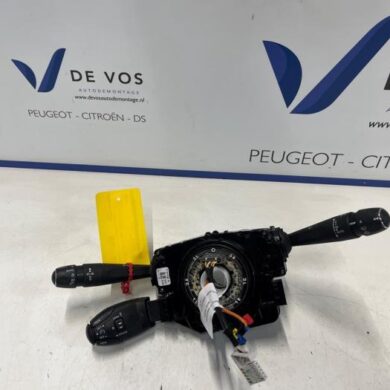 Peugeot 308 1.2 12V e-THP PureTech 130 Steering column stalk 2019 98072732ZD