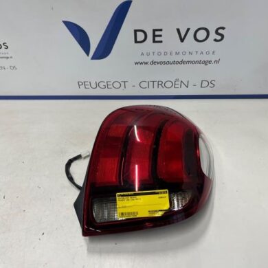 Peugeot 108 1.0 12V VVT-i Achterlicht rechts 2021 B001031180