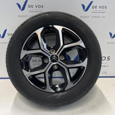 Citroen C3 Aircross 1.2 e-THP PureTech 110 Wheel + tyre 2022 YQ00936980