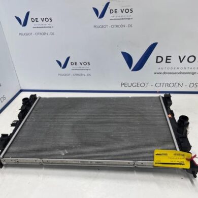 Peugeot 5008 1.2 12V Hybrid Radiateur HN09 2022 9837999680