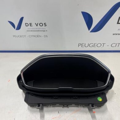 Peugeot 5008 1.2 12V Hybrid Odometer KM 2022 9851365280